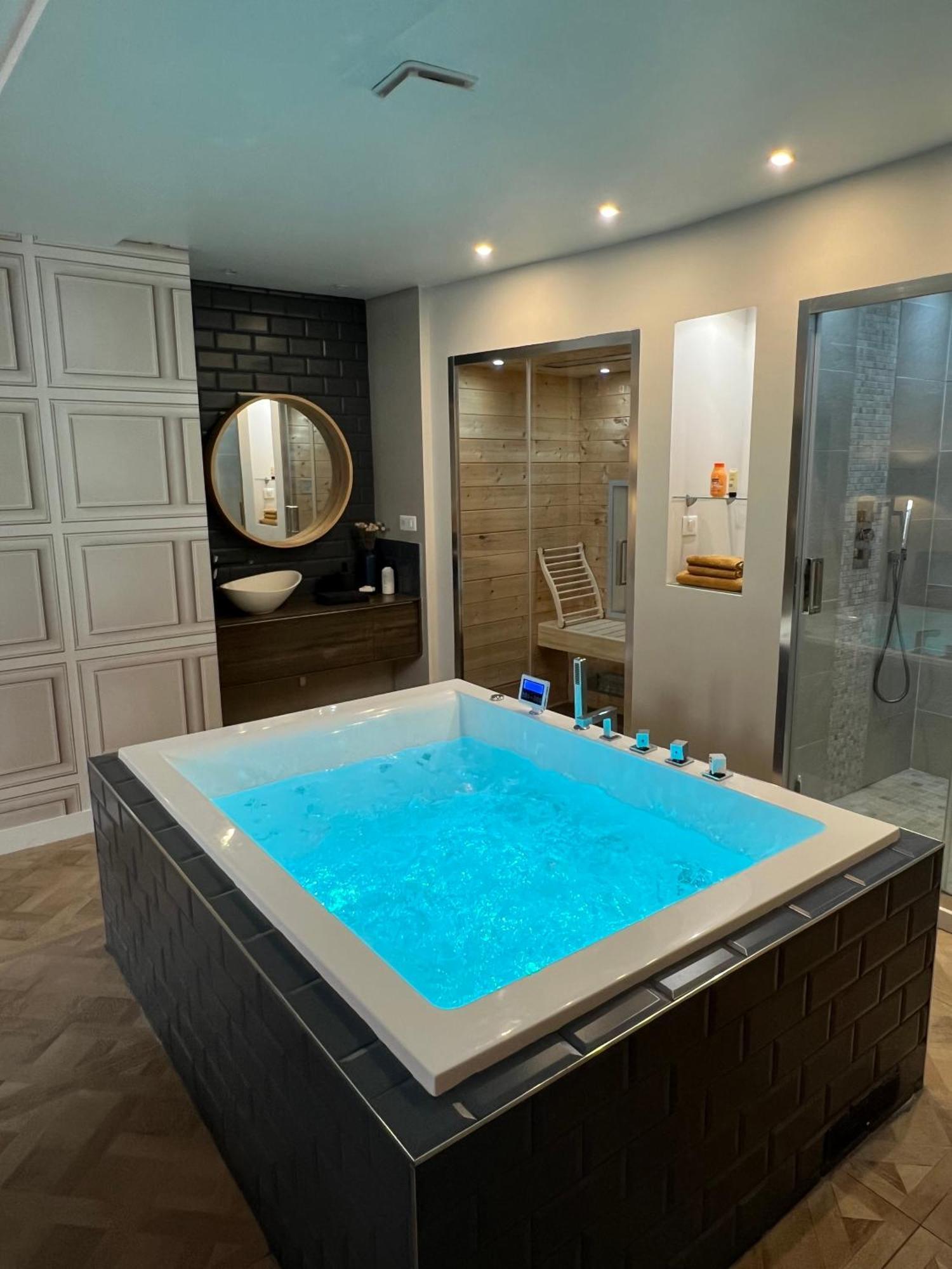Appartement Avec Jacuzzi Sauna & Home Cinema - Nid D'Анже Экстерьер фото