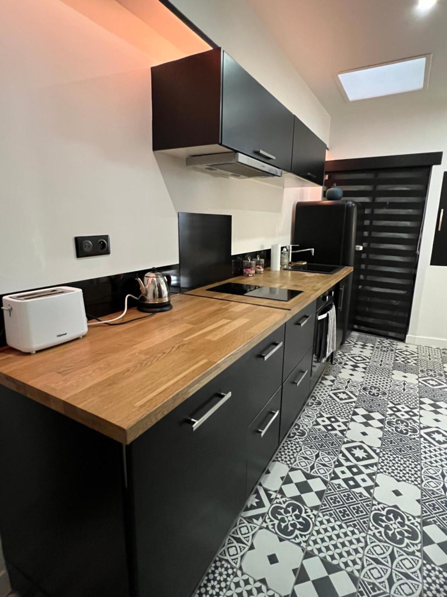 Appartement Avec Jacuzzi Sauna & Home Cinema - Nid D'Анже Экстерьер фото